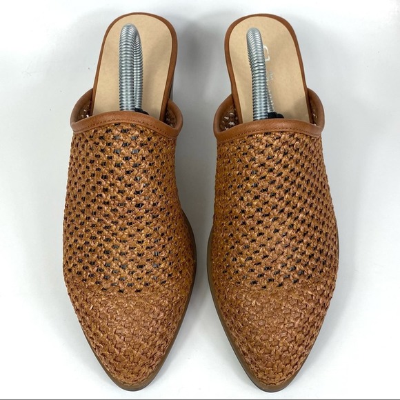CL BY CHINESE LAUNDRY CLASSY WOVEN TAN AND BROWN PERFORATED MULE WOMEN’S SZ 9.5M - Picture 4 of 12